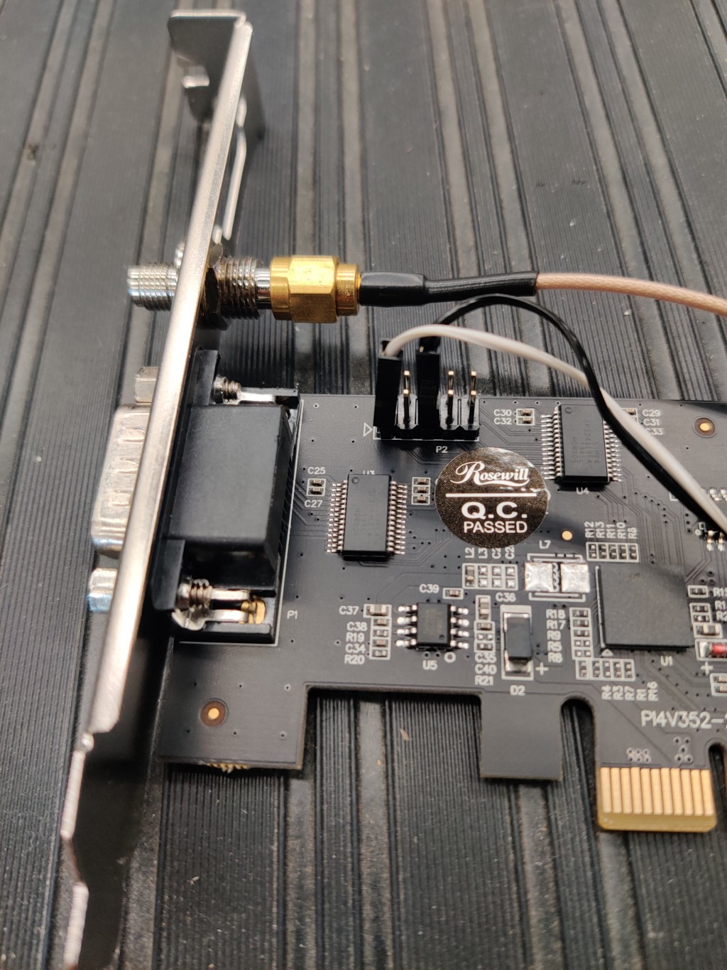 Modify one SMA coaxial cable to connect to the DCD and GND pins of the pcie header
